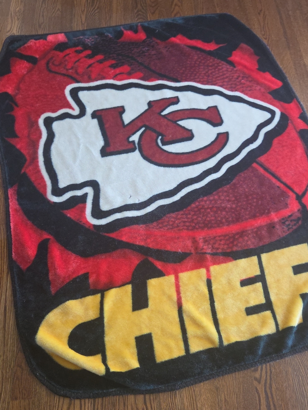 Red & Gold Plush Throw Blanket